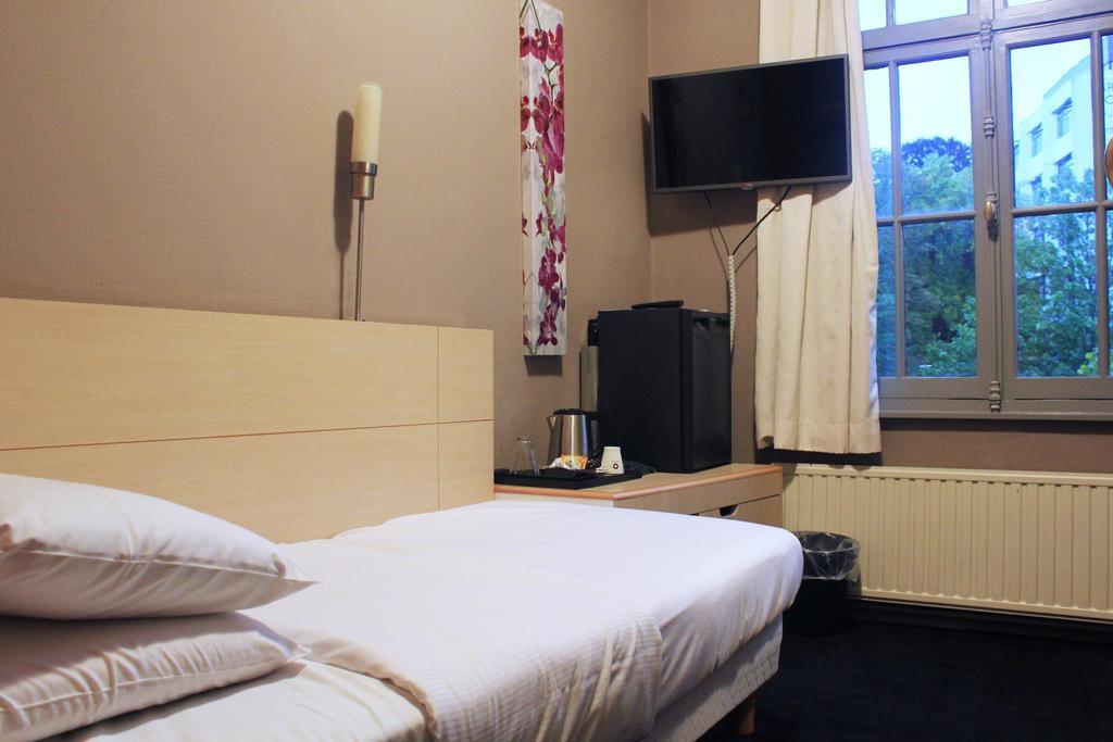 Story' Inn Brüsszel Szoba fotó